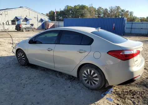 2015 Kia Forte Lx z USA, uszkodzony, nr VIN KNAFK4A64F5299788